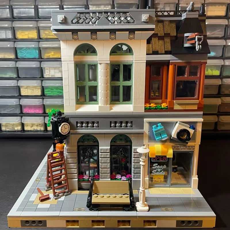 Brick Bank Building Model Set - 2380 Pcs (Compatible with 10251) 6 Brick Bank Building Model Set - 2380 Pcs (Compatible with 10251) 6